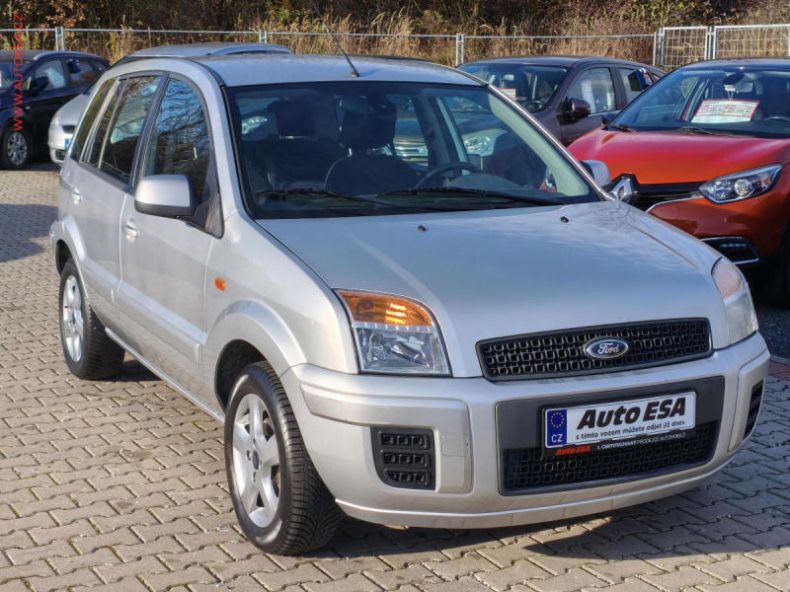 Ford Fusion - hlavní foto