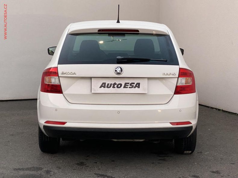 Škoda Rapid - hlavní fotka