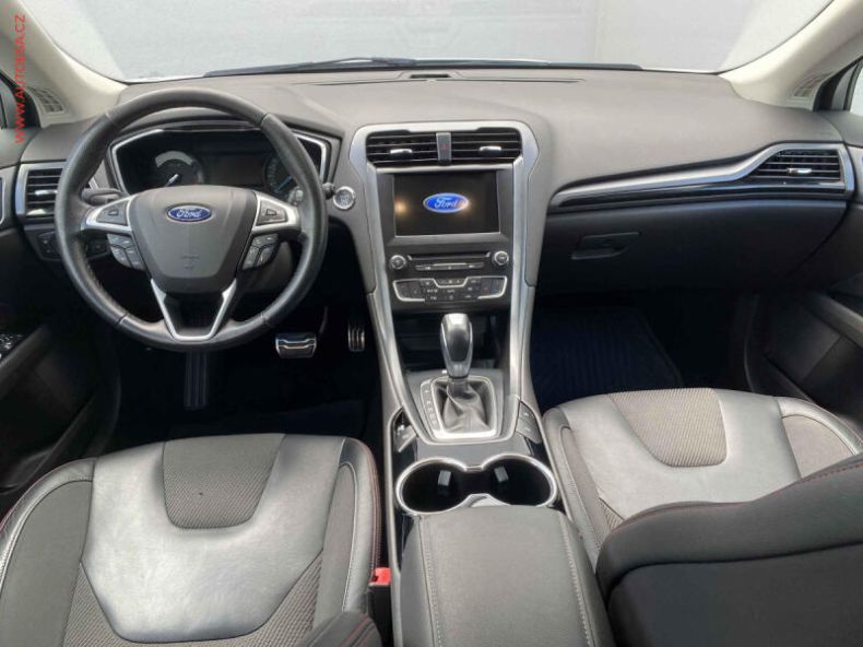 Ford Mondeo - hlavní fotka