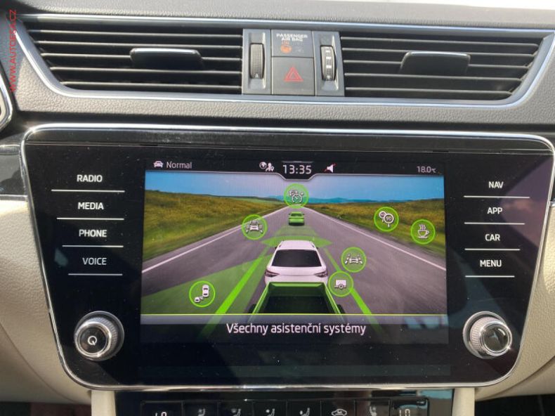 Škoda Superb - hlavní fotka