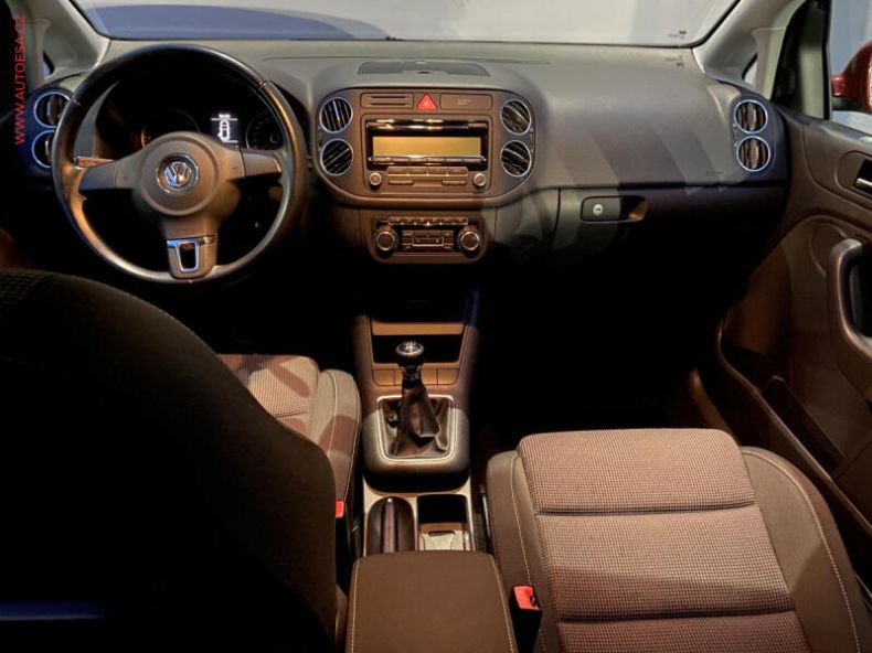 Volkswagen Golf - hlavní fotka