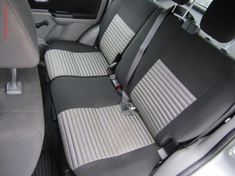 Suzuki SX4 - hlavní fotka