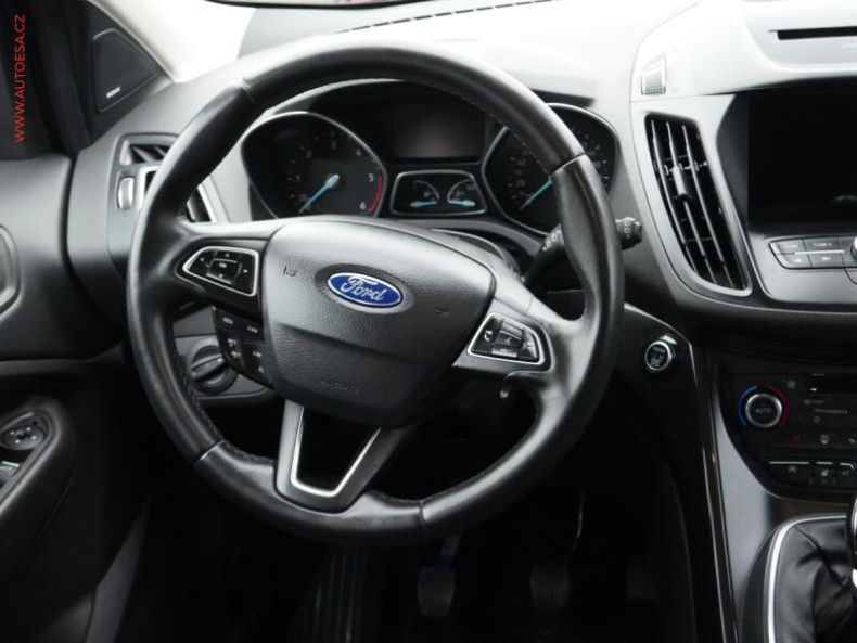 Ford Kuga - hlavní fotka