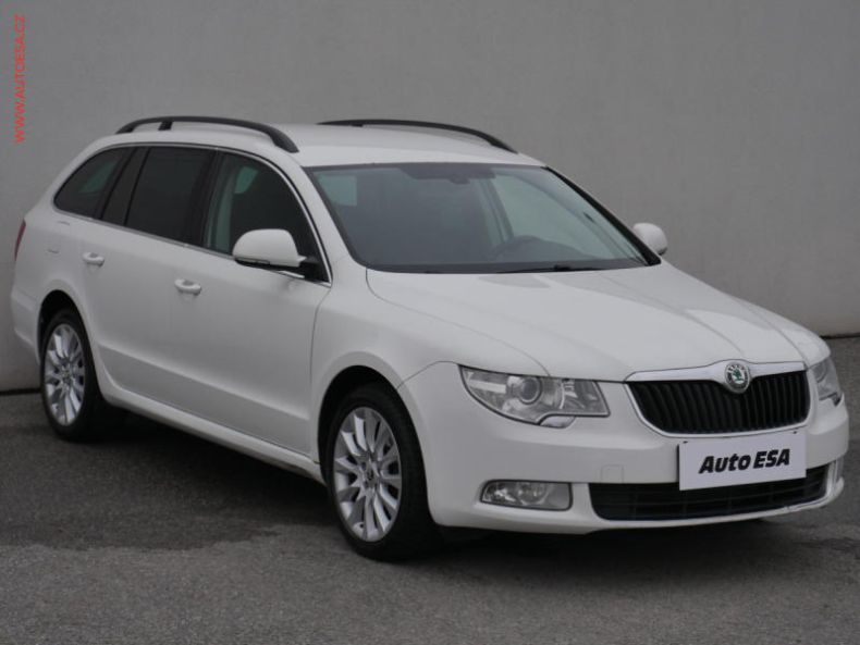 Škoda Superb - hlavní foto