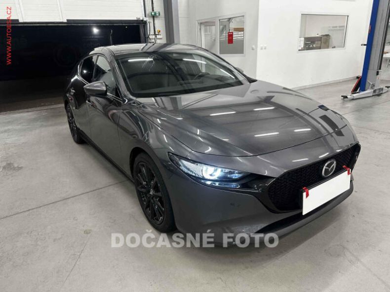 Mazda 3 - hlavní foto