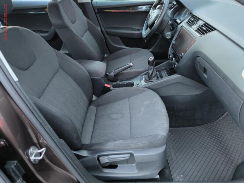 Škoda Octavia - hlavní fotka