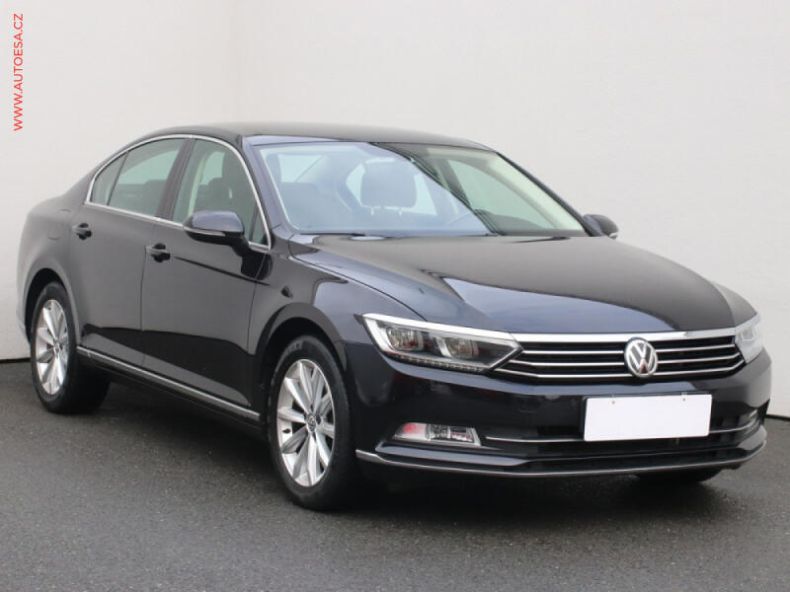 Volkswagen Passat - hlavní foto