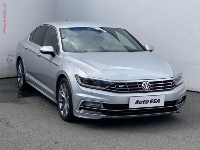 Volkswagen Passat - hlavní fotka inzerátu