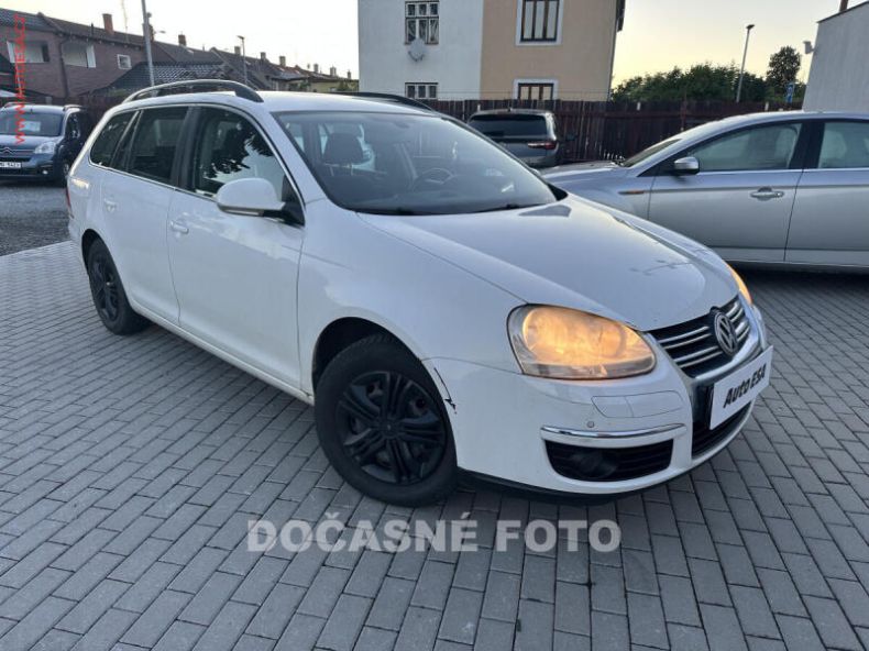 Volkswagen Golf - hlavní foto