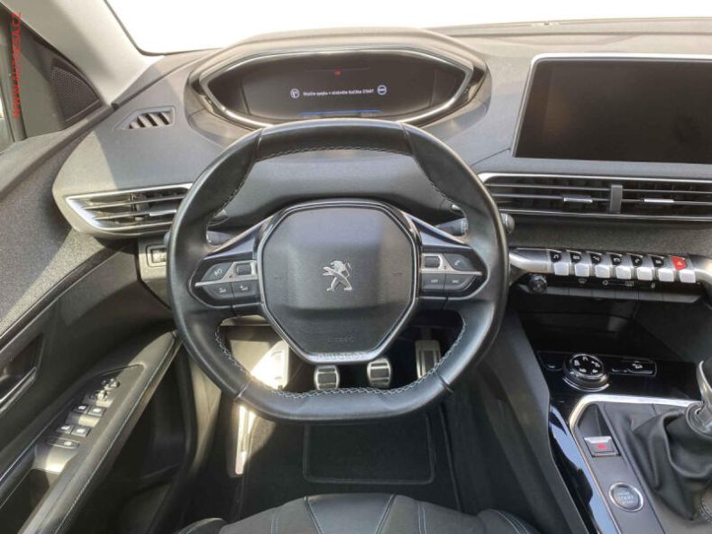 Peugeot 3008 - hlavní fotka