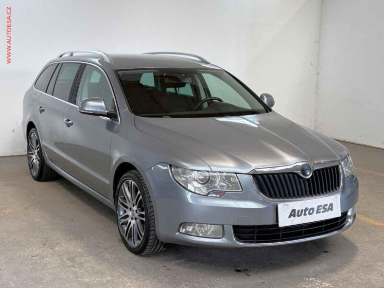 Škoda Superb - hlavní foto