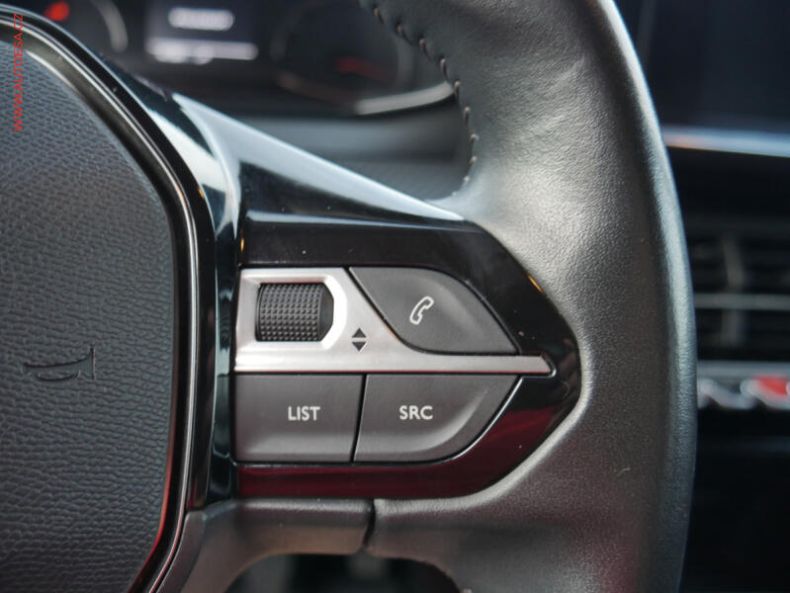 Peugeot 2008 - hlavní fotka