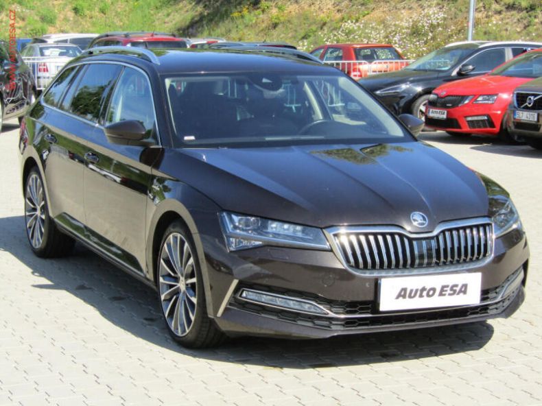 Škoda Superb - hlavní foto