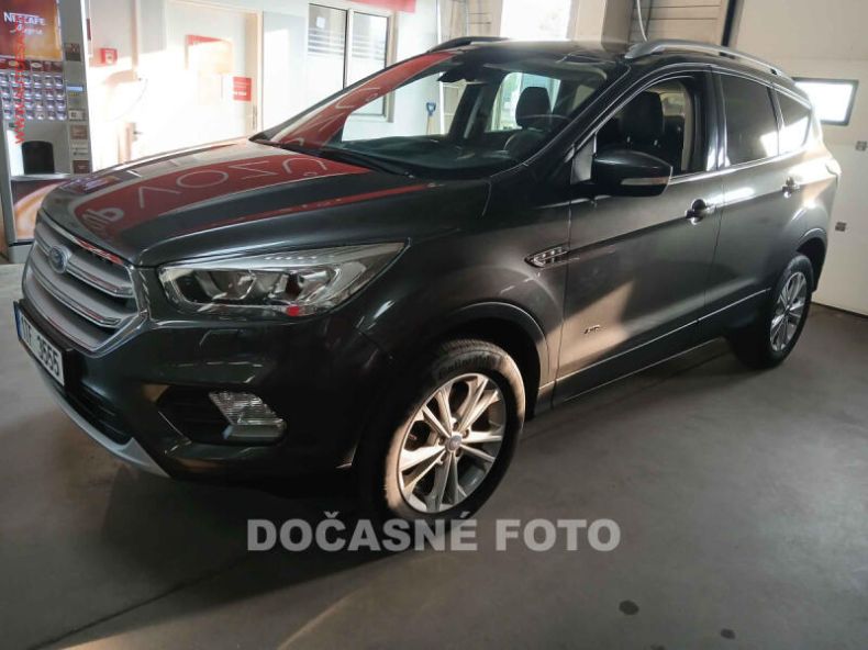 Ford Kuga - hlavní foto
