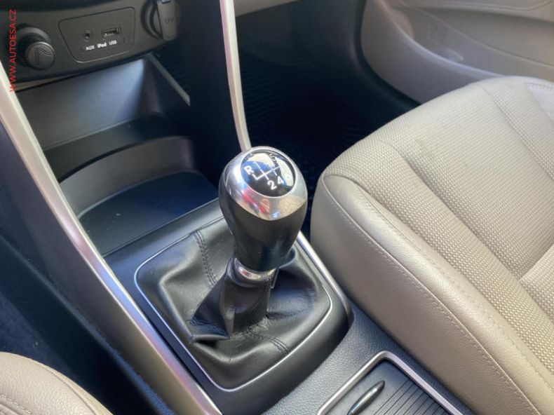 Hyundai i30 - hlavní fotka