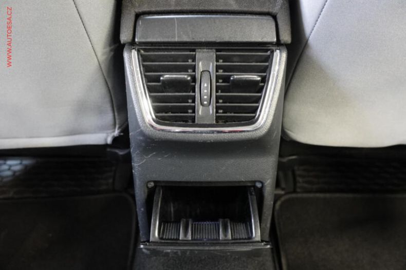 Škoda Octavia - hlavní fotka