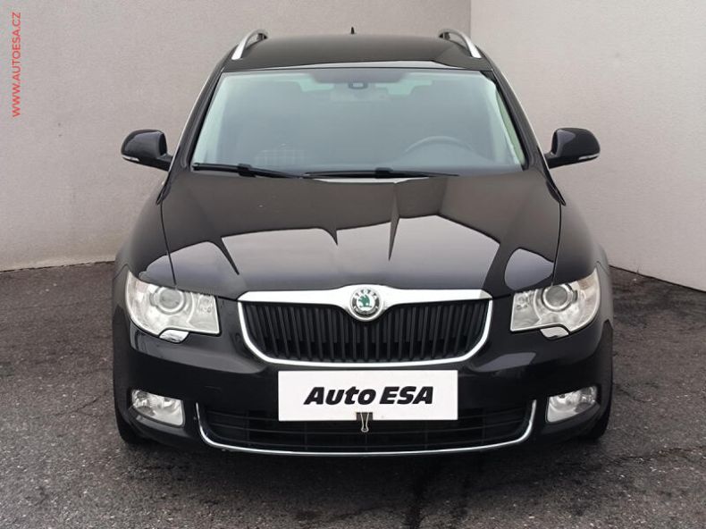 Škoda Superb - hlavní fotka