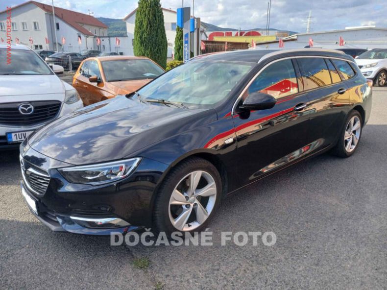 Opel Insignia - hlavní foto