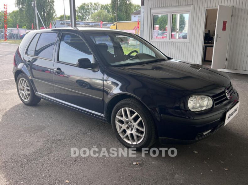 Volkswagen Golf - hlavní foto