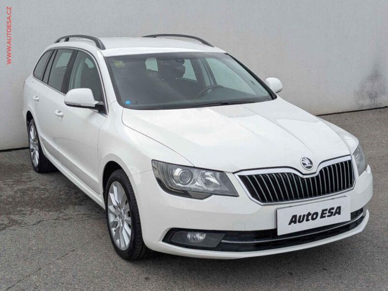 Škoda Superb - hlavní fotka