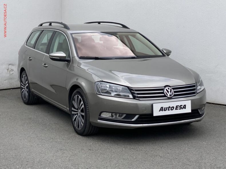 Volkswagen Passat - hlavní fotka inzerátu