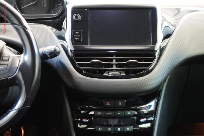 Peugeot 2008 - hlavní fotka