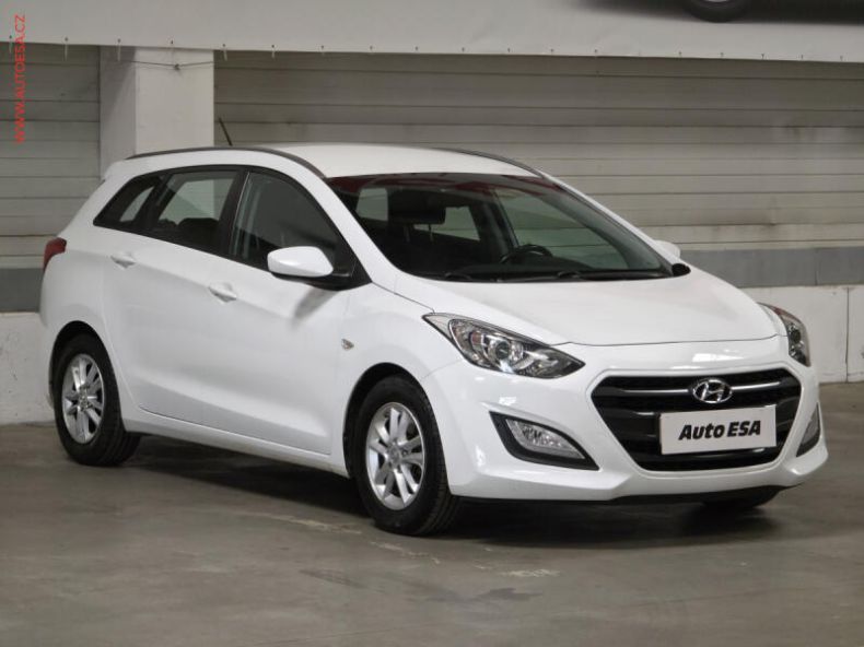 Hyundai i30 - hlavní foto