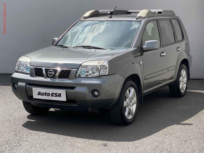 Nissan X-Trail - hlavní fotka