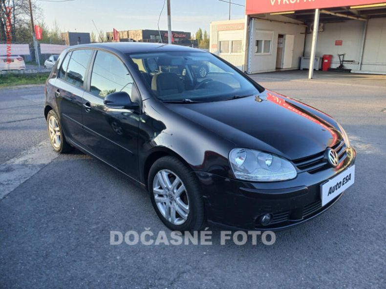 Volkswagen Golf - hlavní fotka inzerátu