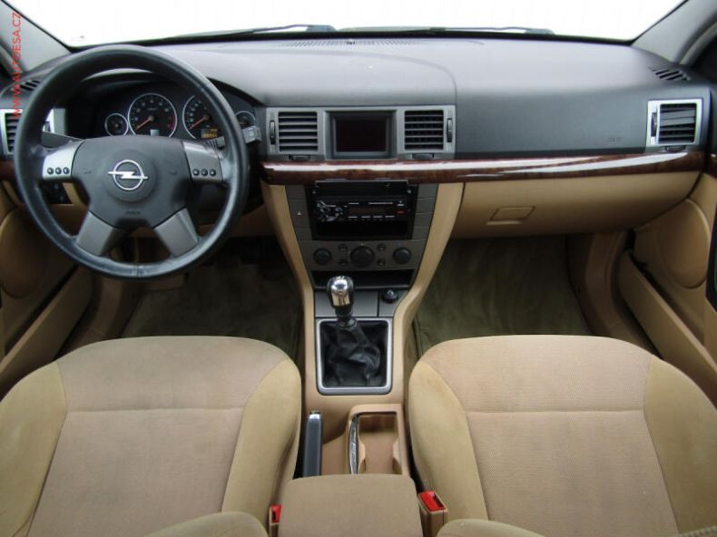 Opel Vectra - hlavní fotka