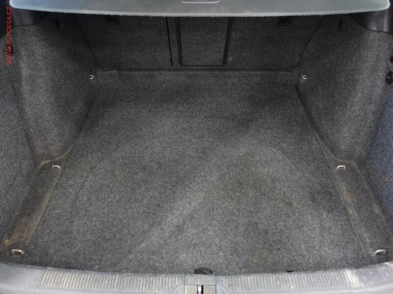 Škoda Octavia - hlavní fotka