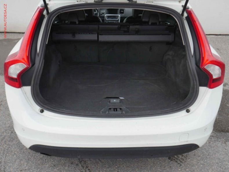 Volvo V60 - hlavní fotka