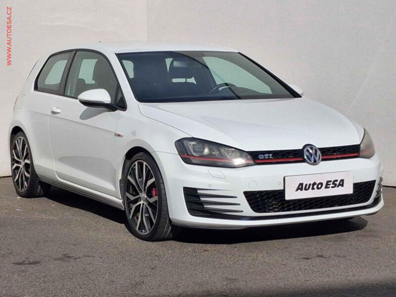 Volkswagen Golf - hlavní fotka inzerátu