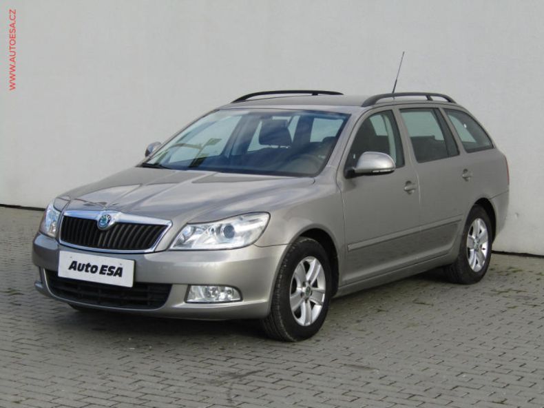 Škoda Octavia - hlavní fotka