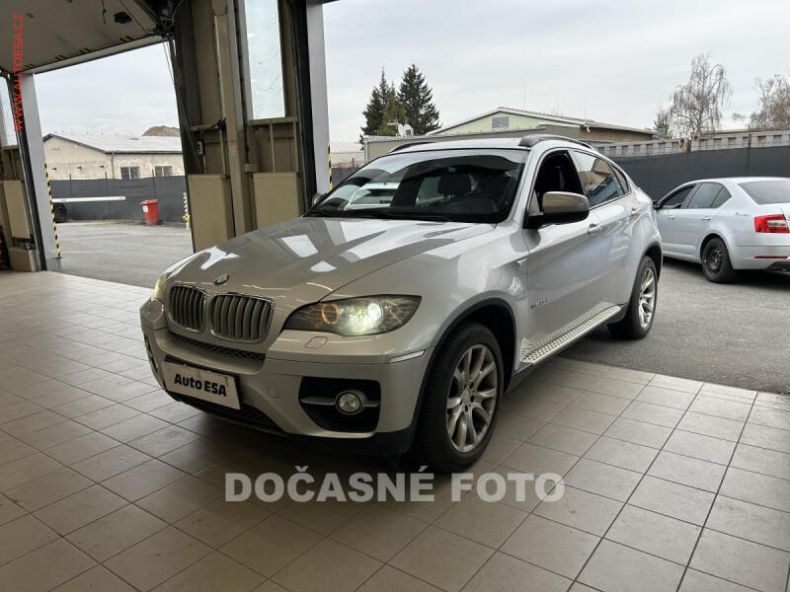 BMW X6 - hlavní foto