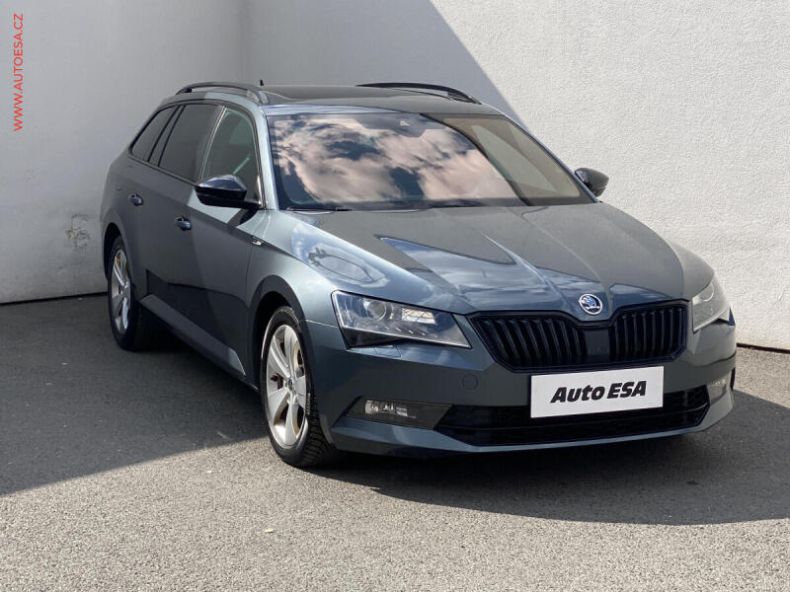 Škoda Superb - hlavní foto