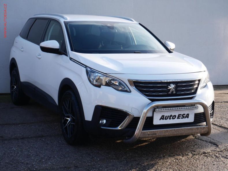 Peugeot 5008 - hlavní foto