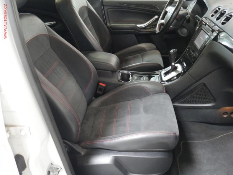 Ford S-MAX - hlavní fotka