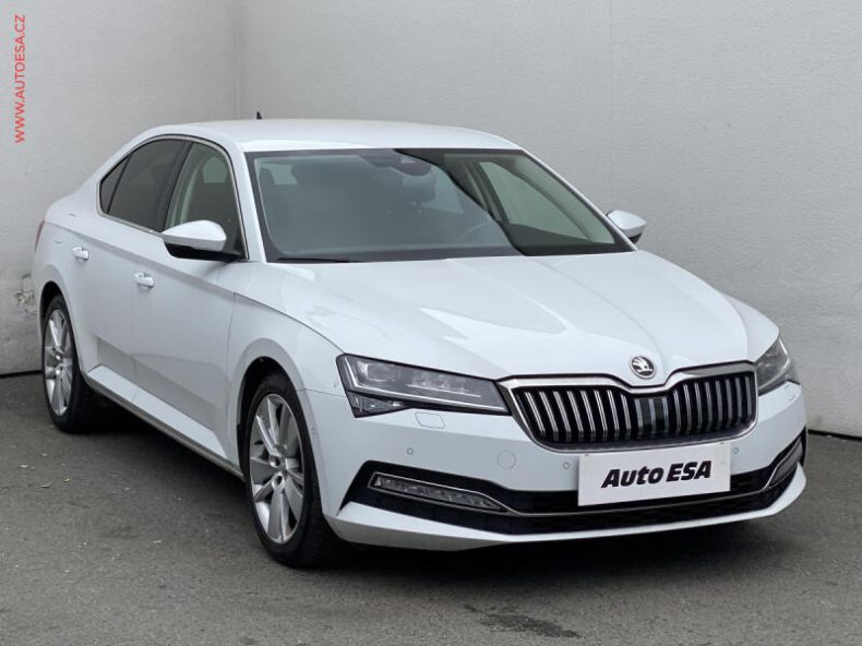 Škoda Superb - hlavní foto
