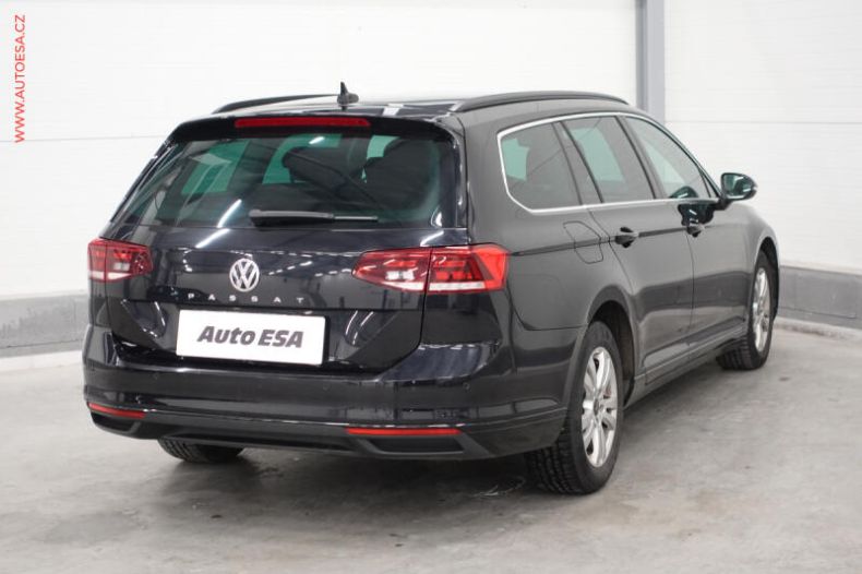 Volkswagen Passat - hlavní fotka