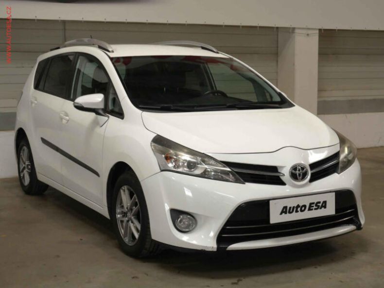 Toyota Verso - hlavní foto