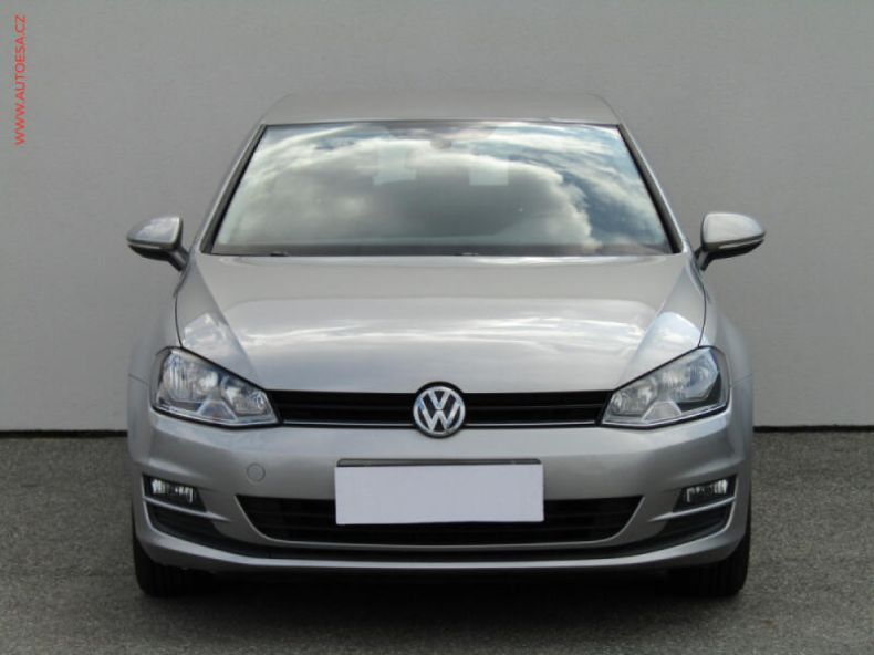 Volkswagen Golf - hlavní fotka