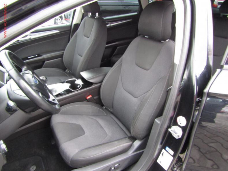 Ford Mondeo - hlavní fotka