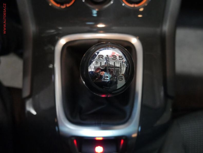 Peugeot 5008 - hlavní fotka