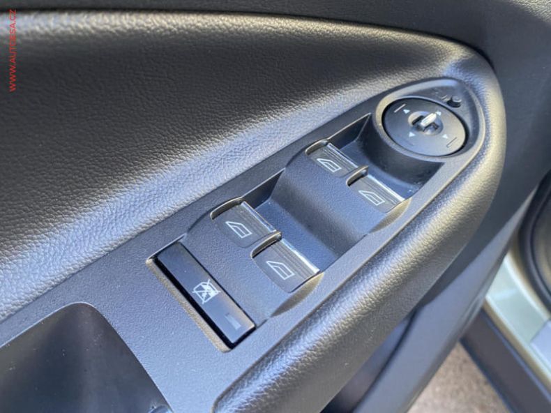 Ford Kuga - hlavní fotka