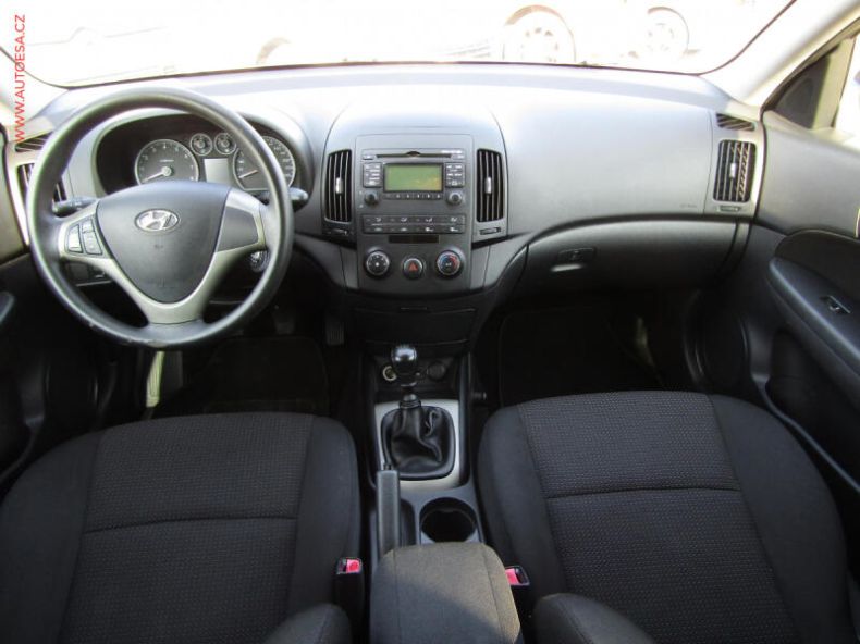 Hyundai i30 - hlavní fotka