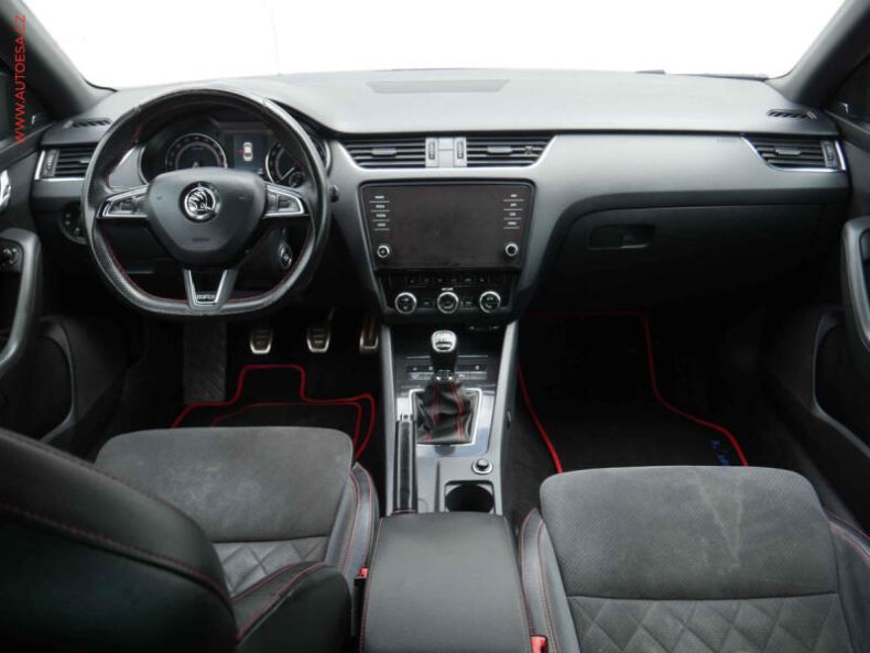 Škoda Octavia - hlavní fotka