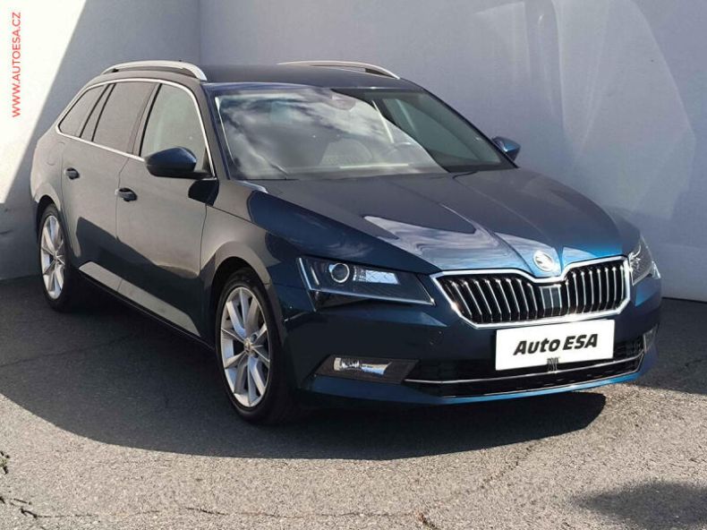 Škoda Superb - hlavní foto