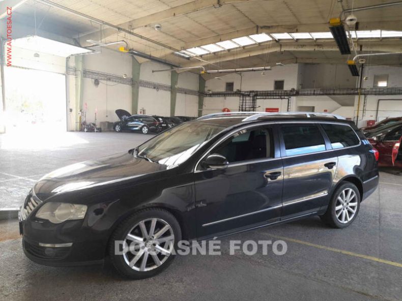 Volkswagen Passat - hlavní fotka inzerátu