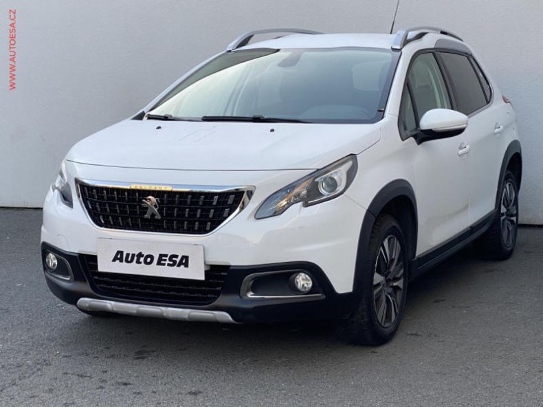 Peugeot 2008 - hlavní fotka